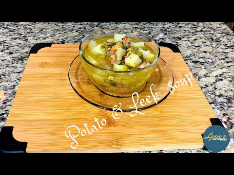 Best Potato Leek Soup Recipe #LynnsKitchen #PrayCookRepeat