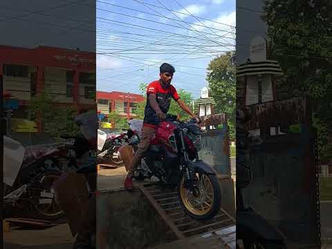 Bike Unloding video rells shorts #bike #unloading #fz #yamaha #bd #usa #india