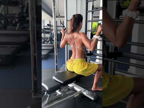 disha patani hot workout #shorts #dishapatani #workout #tigershroff