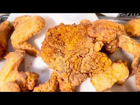 Fried Chicken/ Southern Family Meal | How to fry chicken | Fried Pork Chop | pinto beans | Soul Food