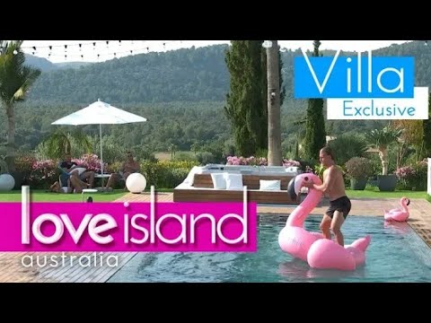 Jaxon shows off flamingo balancing skills | Love Island Australia (2018) HD