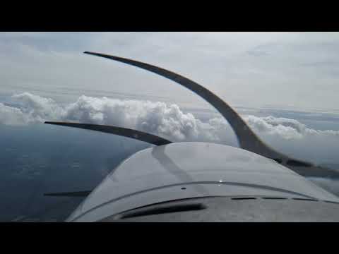 Aviation #95: Climbing into the clouds with the PH-HLC.