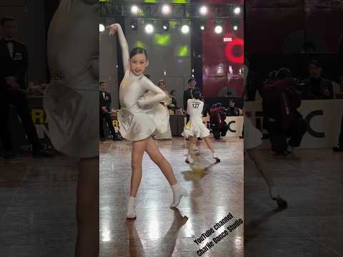 Wow You are so cool girl #dance #dancestudio #dancesports #ballroomdance #chacha