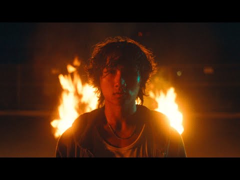 BoyWithUke - Gaslight (Official Music Video)