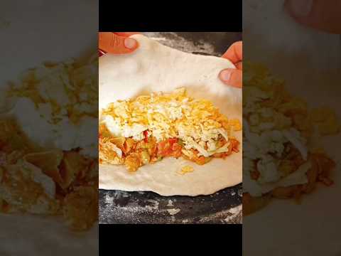 Calzone pizza | pizzacalzone#foldedpizza#shortfeeds#shorts#shorts#viralshorts#trandingpizza#pizza#