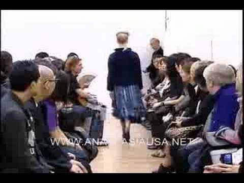 Comme Des Garcons SS 2008 Runway Fashion Show (Part 1 of 2)