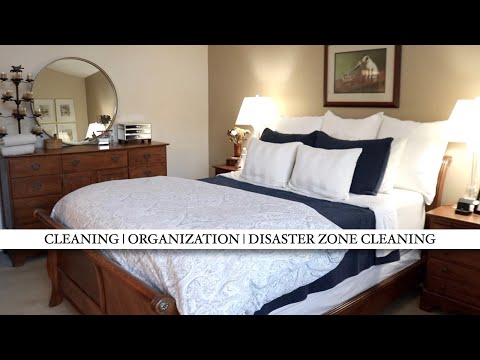 DISASTER CLEAN | BATHROOM ORGANIZATION | CLEANING MOTIVATION