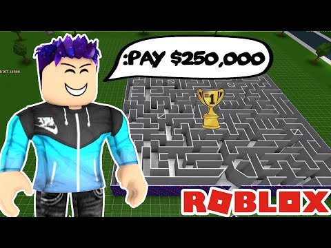 FIND THE MIDDLE OF THE MAZE TO WIN 250K IN ROBLOX BLOXBURG!