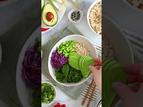 Smoked Salmon Poke Bowl  #easylunchrecipes #healthymeals #picnicfood