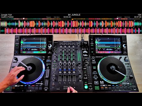 Pro DJ does Daft Punk Mix on $5,000 DJ Gear!