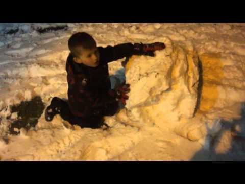 xander making a snowball