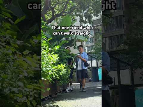 A friend who can’t walk straight. #shorts #short #relatable #friendship #friends #iykyk #funny #香港