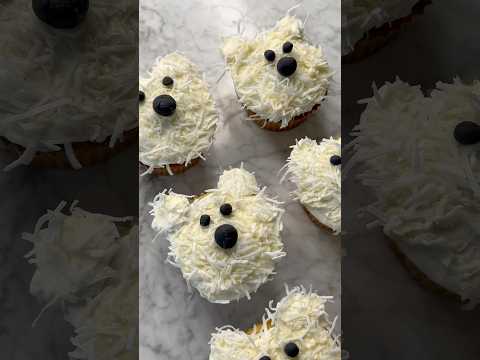 How to make Polar bear cupcakes #christmasbaking #brookikids #brooki