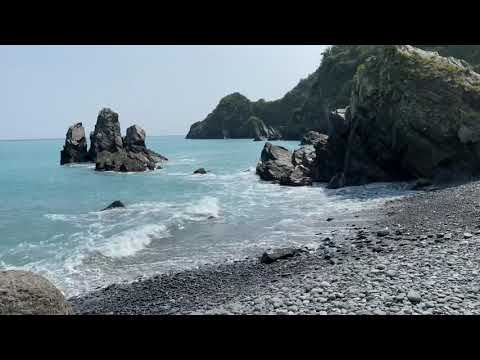 10.1 美麗海岸線，聽海的聲音。Beautiful coastline in Taiwan.