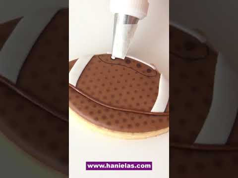 Piping Stitching on Football Cookies with Royal Icing  #cookies