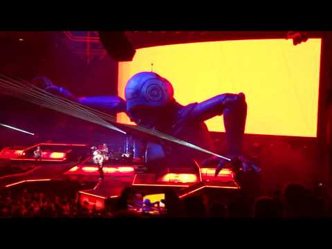 Muse - Metal Medley (Part 1) Stockholm Syndrome / Assassin Live! [HD 1080p]