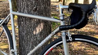 クロモリロードバイク【Surly Pacer】をお借りしました。