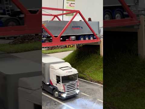 RC-LKWs in Aktion! 🚛✨RC Trucks in Action! Perfekt bis ins Detail und unglaublich realistisch! Diese