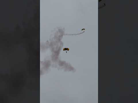 Awe-inspiring U.S. Army Parachute Team at 2024 Battle Creek Field of Flight Air Show in Michigan!