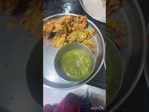 perfect crispy onion pakoda recipe  #ytshort   #shortsvideo  #Humari satarangi Family