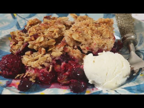 Frozen Berry Crisp Recipe Demonstration - Joyofbaking.com