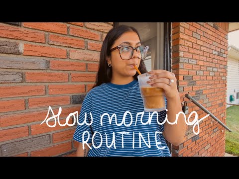 SLOW MORNING VLOG: leaning on routine during a chaotic season 🗞️