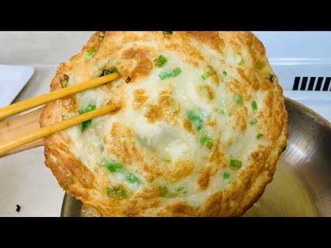 葱油饼做法！How to make Scallion Pancake.