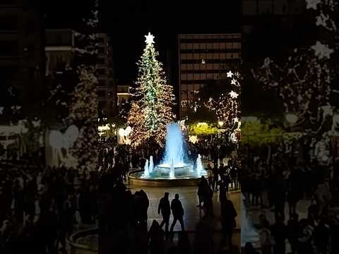 😳😳😳😳#Christmas #decorations #lights #syntagma #square #exploreathens #howto