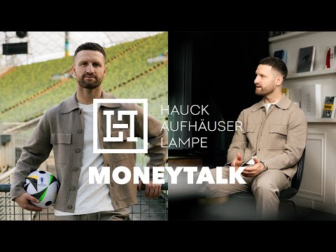 Shkodran Mustafi im MoneyTalk - Hauck Aufhäuser Lampe