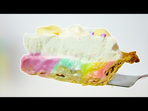 I Tried Making a PRIDE Banana Cream Pie!