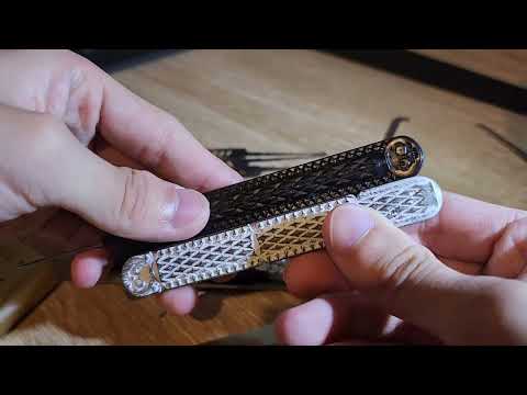 [09] Bare Bones "Bone Skin" Handle Review