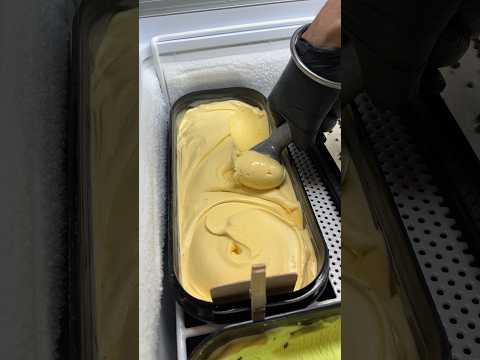 Mango Ice Cream #scooping #gelato #dessertlovers #foodshorts #tasty #eating #youtubevideo #eton #uk