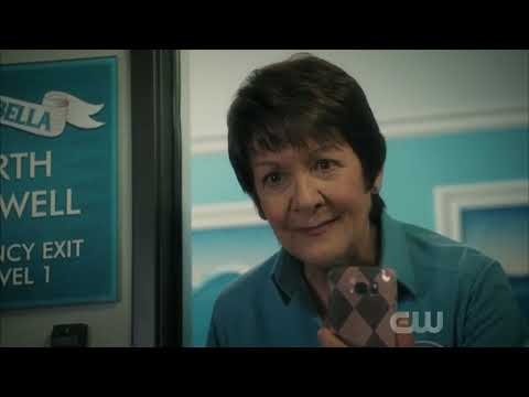 Jane the Virgin 5x16  Abuela & Magda ll Scene