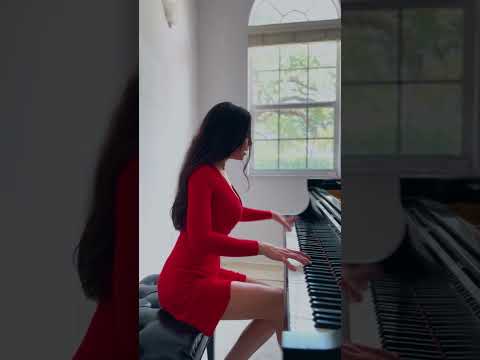 Lola plays Scriabin (Etude Op. 8 No. 12)