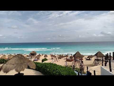 Playa Delfines (Cancun, Mexico)