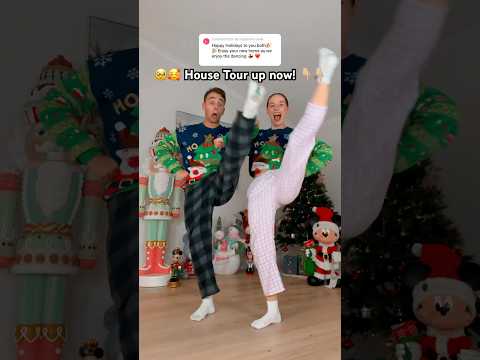 WHO IS GETTING INTO THE CHRISTMAS SPIRIT!? 😍🎄 - #dance #trend #viral #christmas #funny #shorts