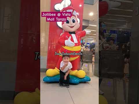 #jollibee #jollibeeAgain Haha  #jollibeebidaangsaya #familyday