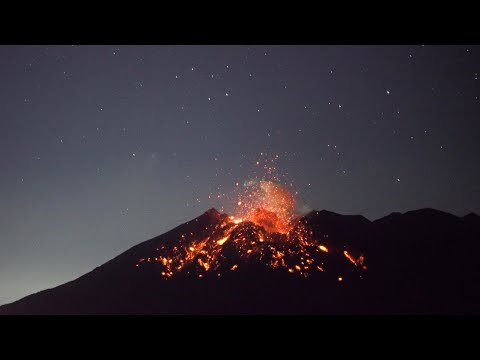 Eruption of Sakurajima on October 24, 2022.  　桜島の爆発