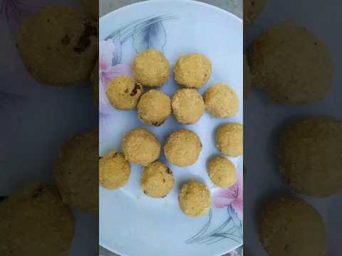 Rava Laddu#ravaladdu#ravaladoo#laddurecipe#soojiladoo#sweet#sweetrecipe#shorts#trendingshorts#laddu