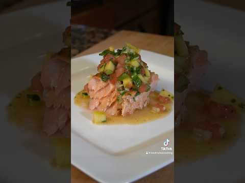 Salmon w/ Mango Salsa #salmonrecipes #salmondinner #quickmeals #30minutemeals #bakedsalmon