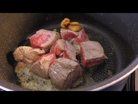 【絶品】プロが教える簡単『牛肉の赤ワイン煮』の作り方