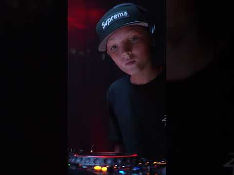 Can  13 yo  #dj Kid ELFIGO handle live #radio  set @SLAM-Music