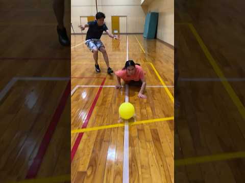 Spin-around-the-bat, then 50-meter pop-the-balloon battle 🎈🏃‍♂️💨 #shorts