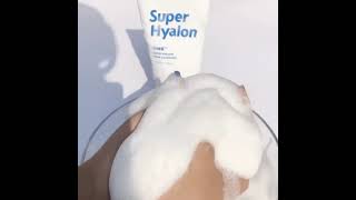 VT Super Hyalon Cleanser