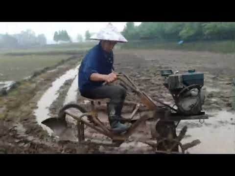 Very easy to use single-wheel cultivator for crushing field operation