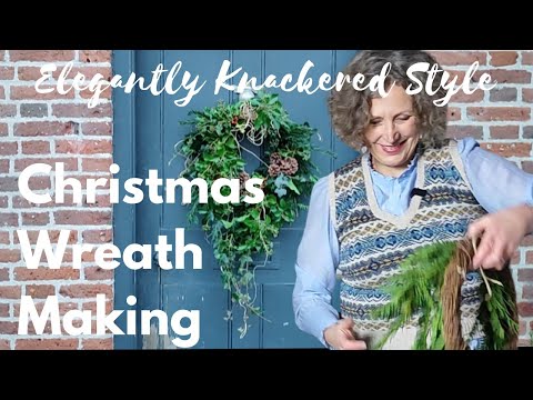 Join me as I make a Christmas Wreath #elegantlyknackeredstyle VLOG