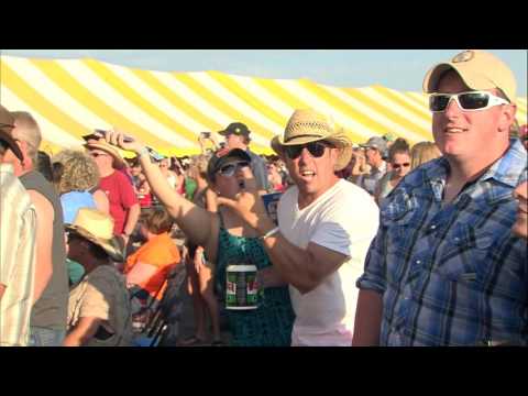 Big & Rich :: Lovin' Lately - Live from Winstock 2016