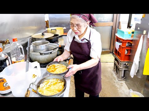 The Huge Inari Udon! Curry Udon! Directly Operated by a Tofu Shop! Serving the Hearty Udon Noodle!