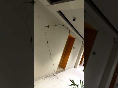 Islamabad/ Earthquake Khudadad Heights e Leon earthquake affected building