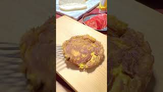 Beautiful tomato omelet sandwich [ASMR] #shorts